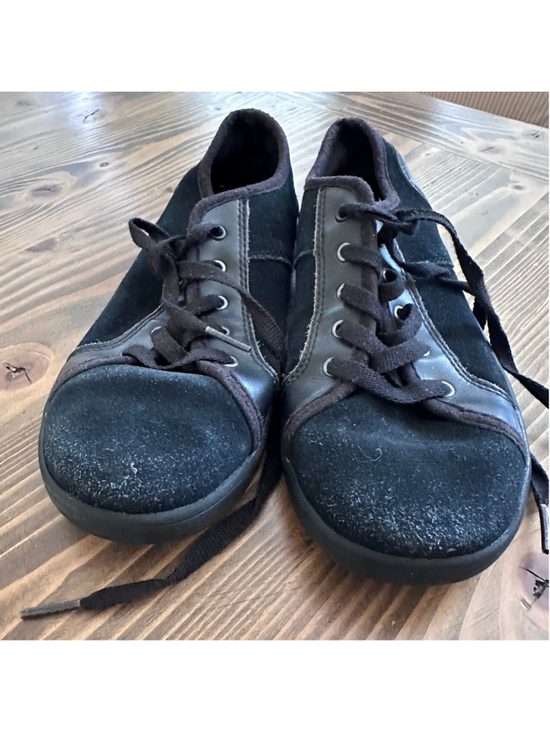 UGG Shoes - UGG Black Suede Lace Up Sneakers Size 3 Kids Youth Logo Sole